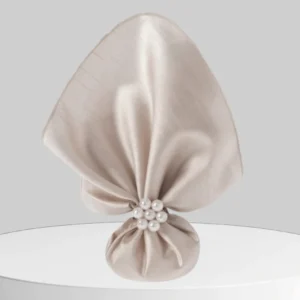 Μπομπονιέρα Γάμου Πολυτελείας από Σατέν Ύφασμα με Πέρλες